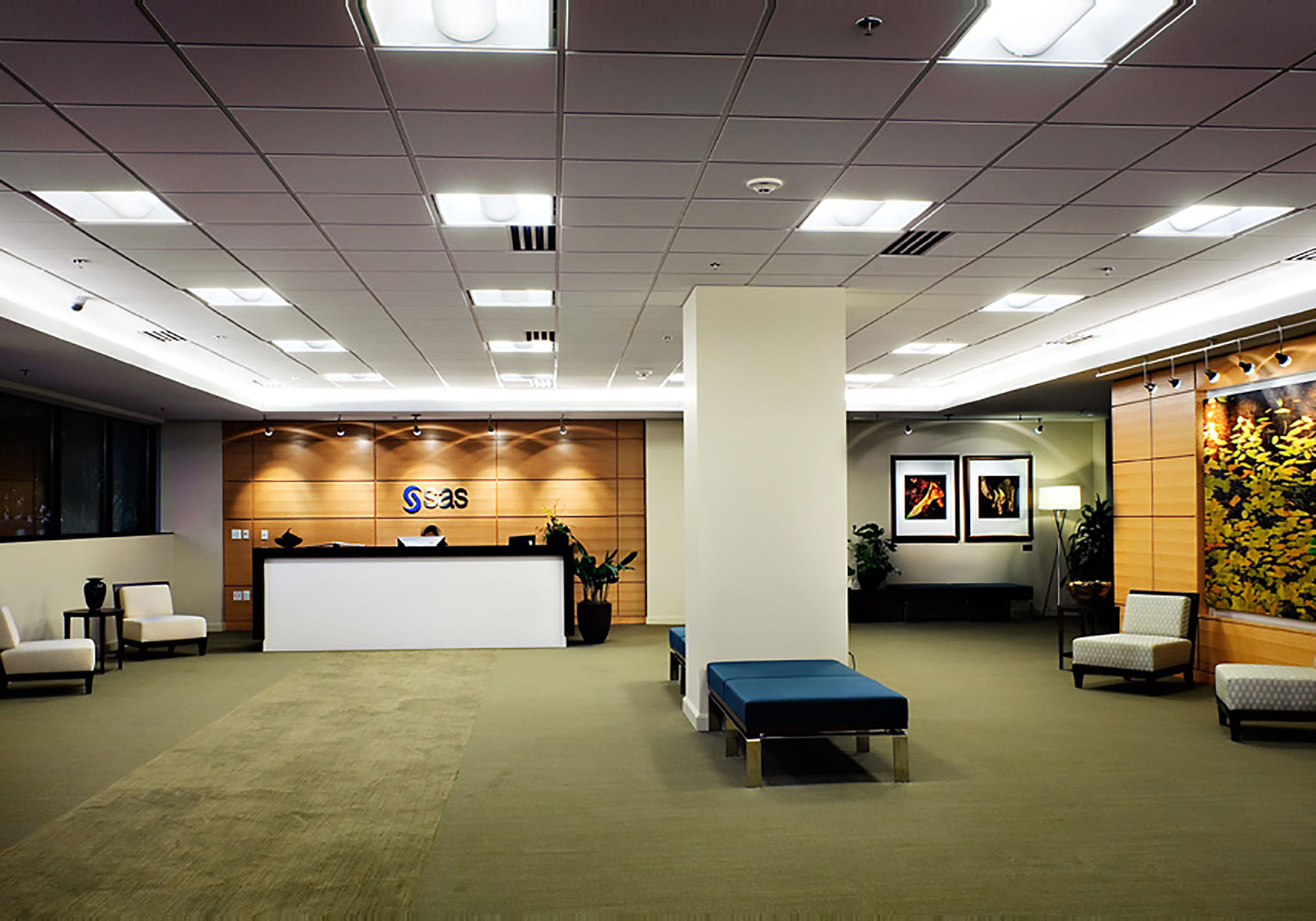 SAS V Lobby & Auditorium